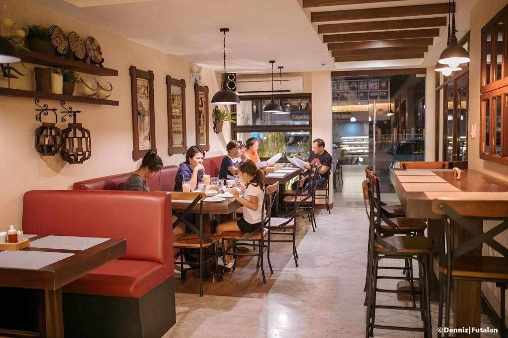 คาซา รูบิน Hotel Dumaguete City ภายนอก รูปภาพ