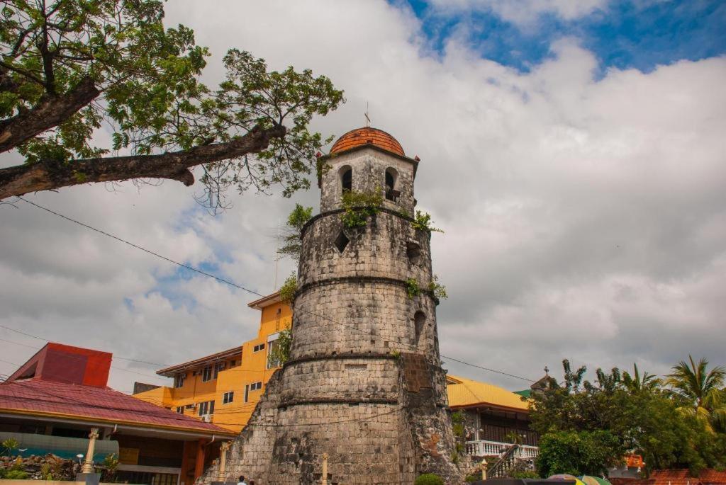 คาซา รูบิน Hotel Dumaguete City ภายนอก รูปภาพ