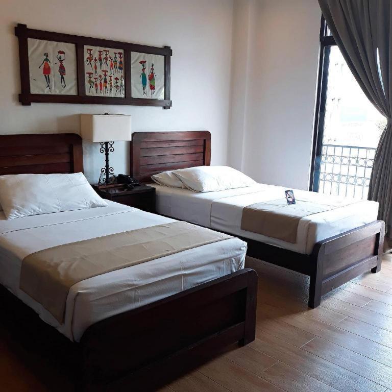 คาซา รูบิน Hotel Dumaguete City ภายนอก รูปภาพ