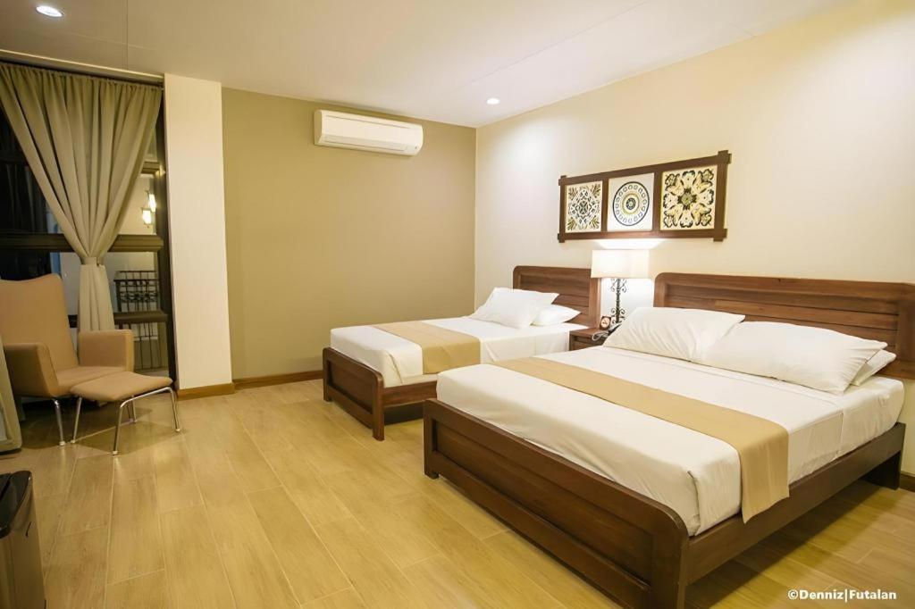 คาซา รูบิน Hotel Dumaguete City ภายนอก รูปภาพ