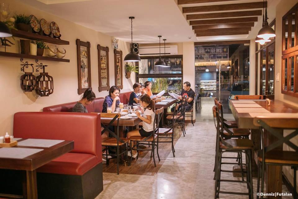 คาซา รูบิน Hotel Dumaguete City ภายนอก รูปภาพ