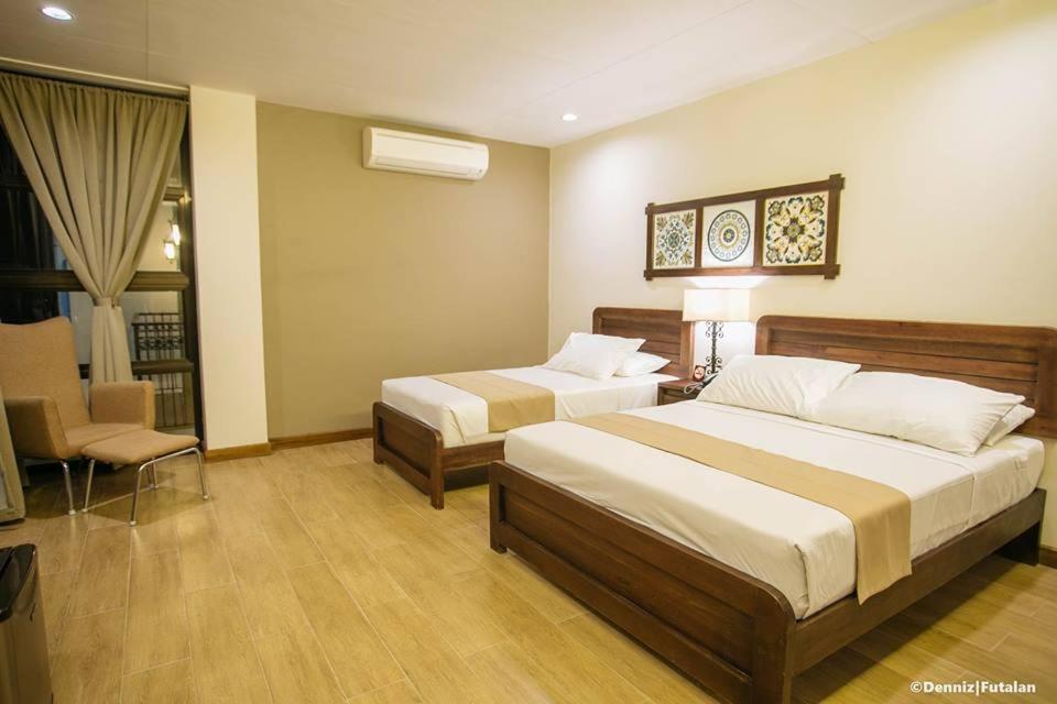 คาซา รูบิน Hotel Dumaguete City ภายนอก รูปภาพ